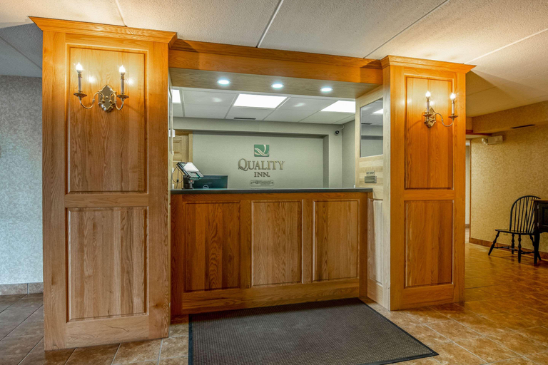 Public Area 3, Quality Inn Tully I-81, Onondaga