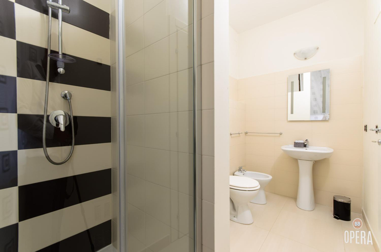 Others 4, Opera B&B, Foggia