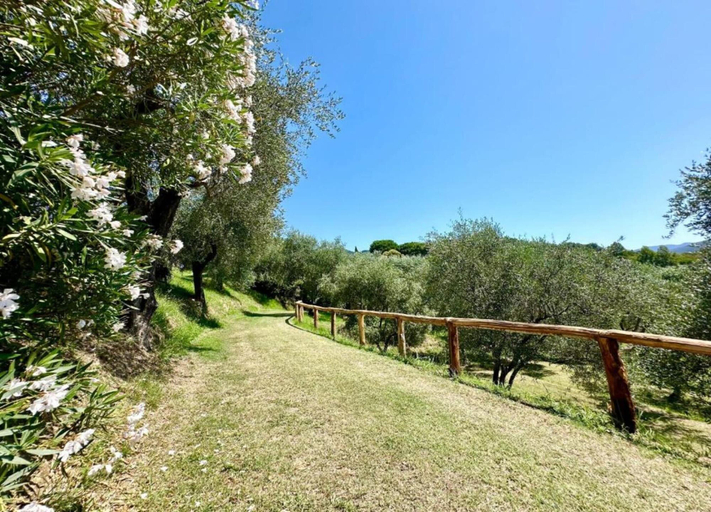 View from property 5, Hillside Retreat Near 5 Terre, Genova