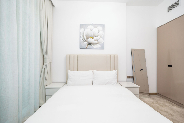 Bedroom, Exquisite 1BR Apt at Missoni, Dubai