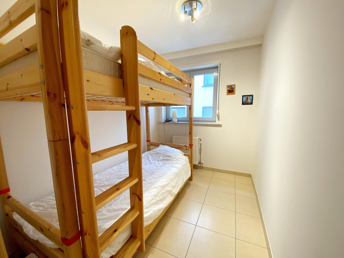 Bedroom 2, Apartment in Nieuwpoort With Ocean Views, West-Vlaanderen