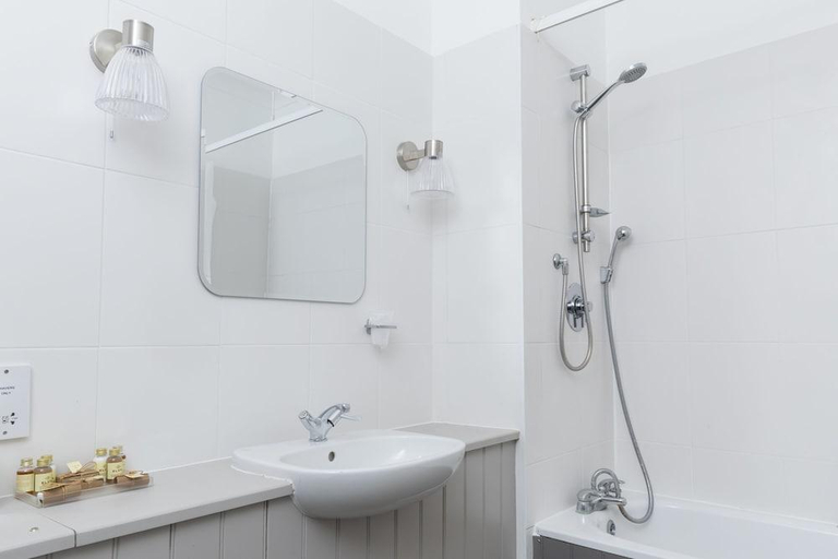 Bathroom 5, Royal Wells Hotel, Kent