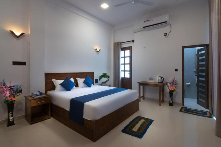 Bedroom 3, Hotel Alaskabay Arugambay, Pothuvil