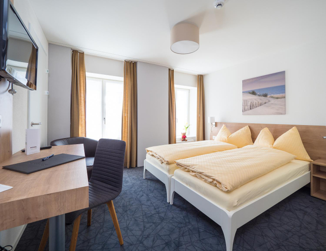 Bedroom 12