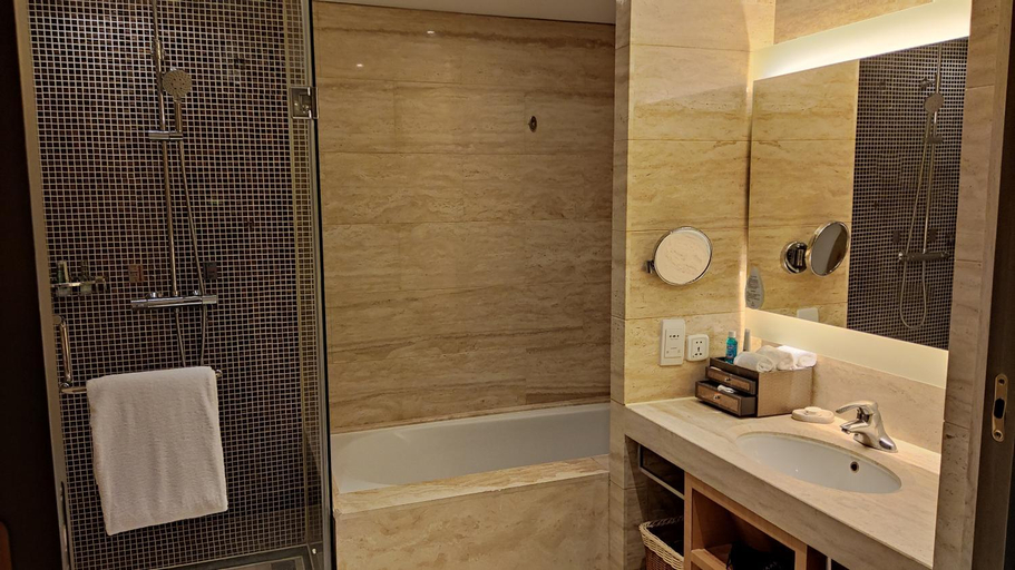 Bathroom 5, Marco Polo Parkside Hotel Beijing, Beijing