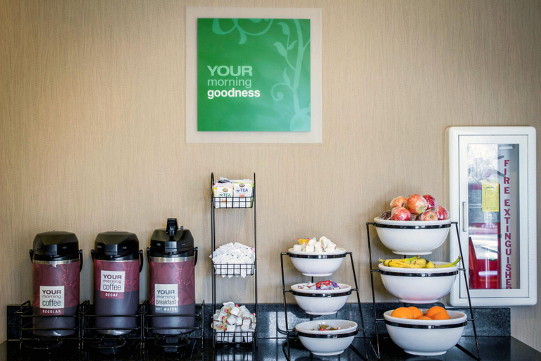 Food & Drinks 5, Comfort Inn & Suites Fuquay Varina, Wake