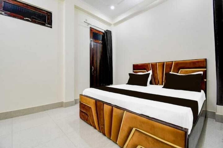 Bedroom 2, Hotel Vellfire, Lucknow