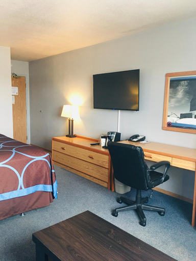 Bedroom 3, Super 8 By Wyndham Swift Current, Division No. 8