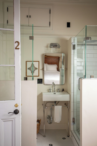Bathroom 4, The Celestine, Orleans