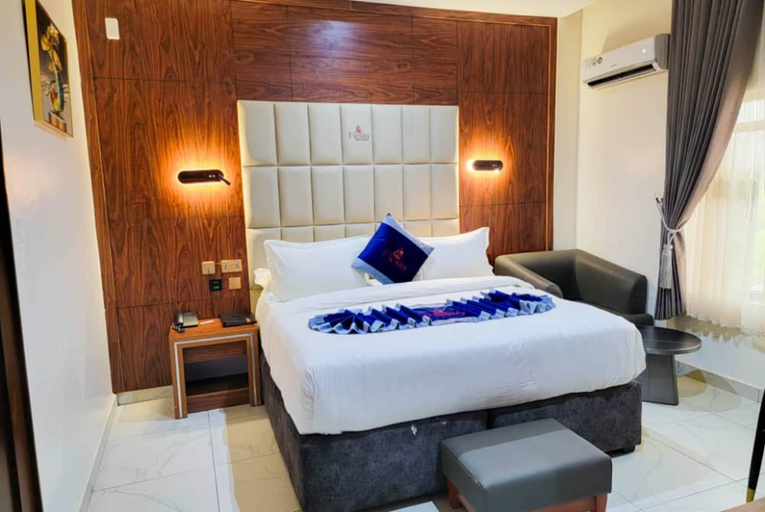 Bedroom 2, Fiesto Hotel and Suites Enugu, Enugu East