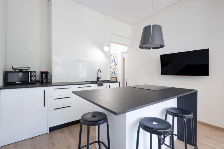 Others 4, Elegance Suite Stunningly Renovated, Attica