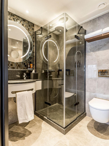 Bathroom 5, Alexander Hotel, Noordwijk
