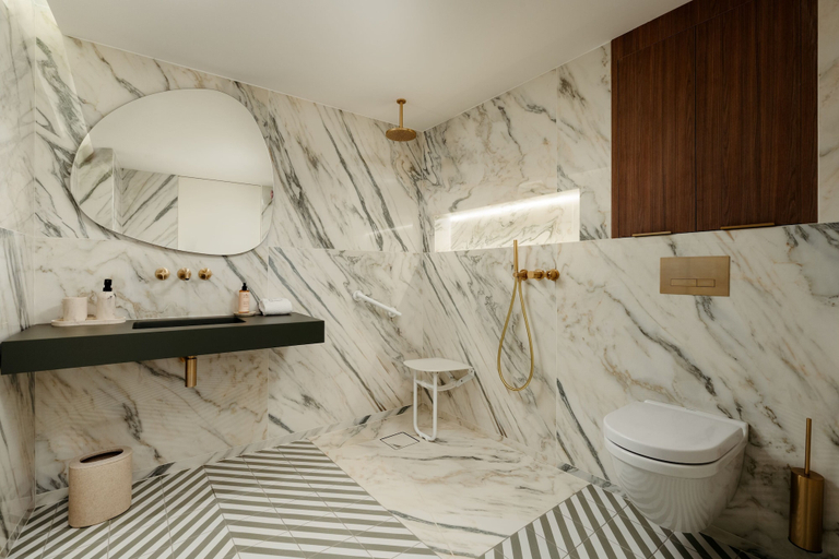 Bathroom 5, Hôtel Leon, Paris