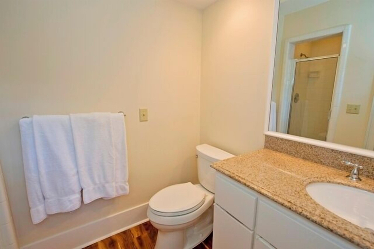 Bathroom 3, 11 Turtle Lane at The Sea Pines Resort, Beaufort