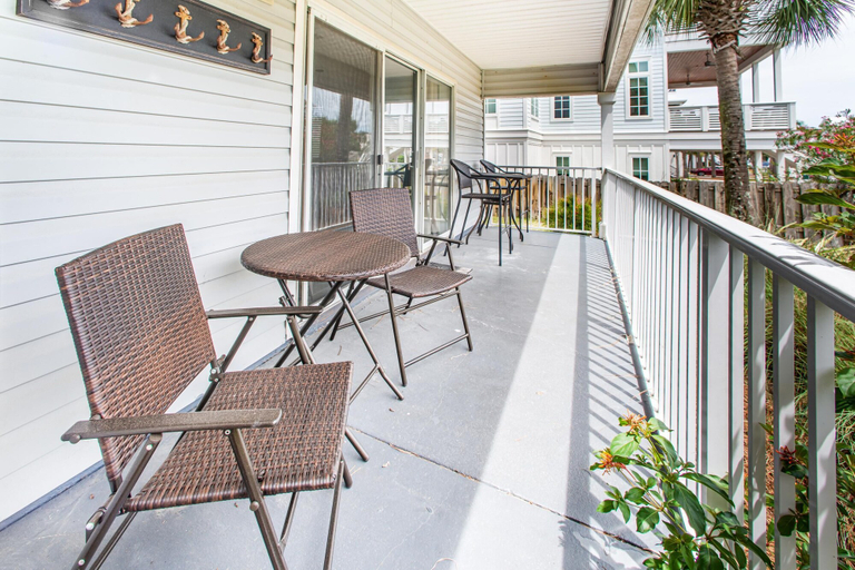 Others 3, Beachside Villas 814, Walton