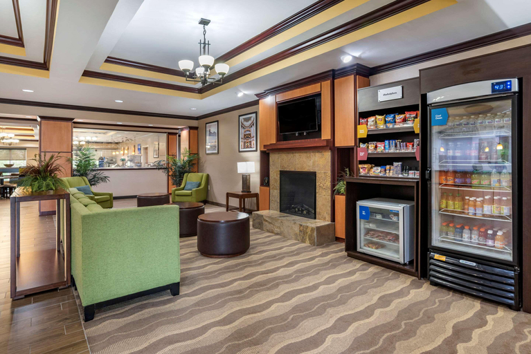 Public Area 2, Comfort Suites, Warren
