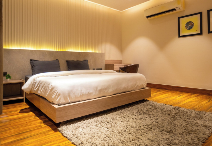 Bedroom 2, Housr Golf Course Road Phase 1 Metro, Gurgaon