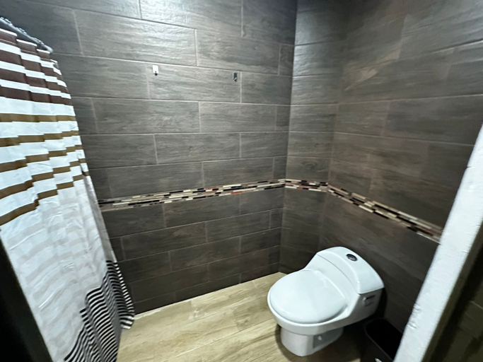 Bathroom 3, White Sand Playa, Cozumel
