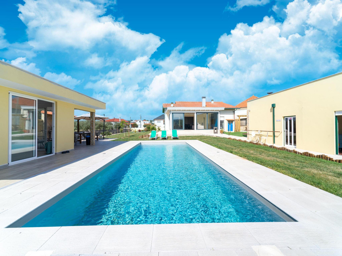 Sport & Beauty 2, Holiday Home in Netos with Pool and Sauna, Pombal