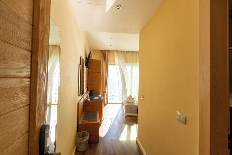 Bathroom 4, Ventus Harbor Hotel, Durrësit