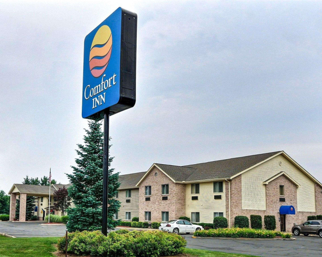 Exterior & Views 2, Comfort Inn & Suites Paw Paw Area, Van Buren
