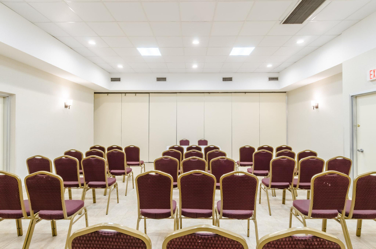 Business Facilities 1, Quality Inn West Springfield, Hampden