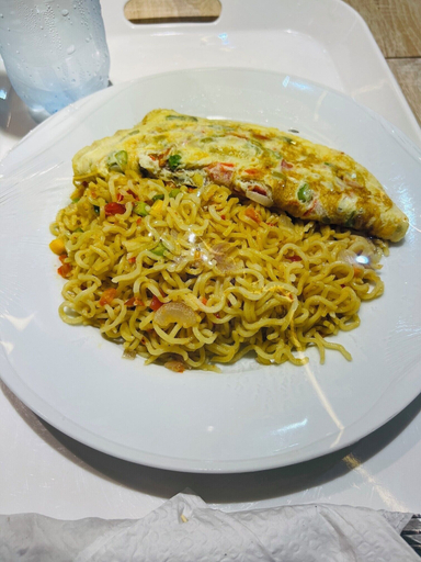 Food & Drinks 5, Hotel Padelia and Apartment, Mushin