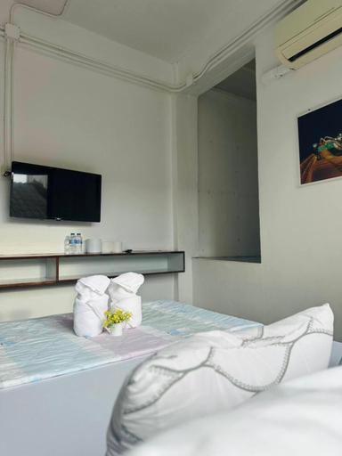 Bedroom 2, THE PORT HOSTEL BY SUWATCHAI, Muang Surat Thani