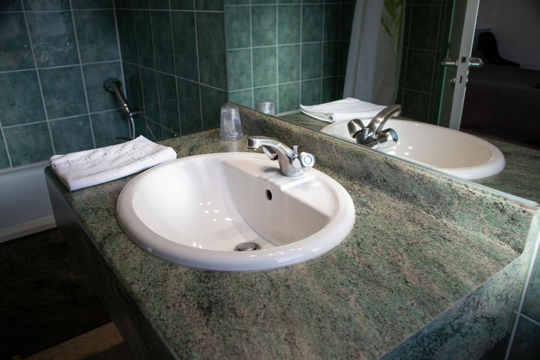 Bathroom 3, Auberge le Cevenol, Aveyron