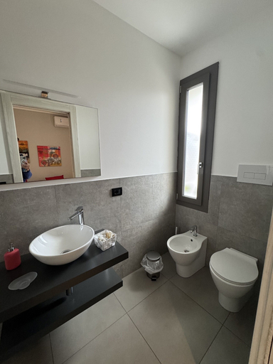 Bathroom 5, Solus B&B, Palermo