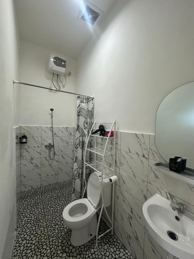 Bathroom 5, Umah Yugadi Bali, Buleleng