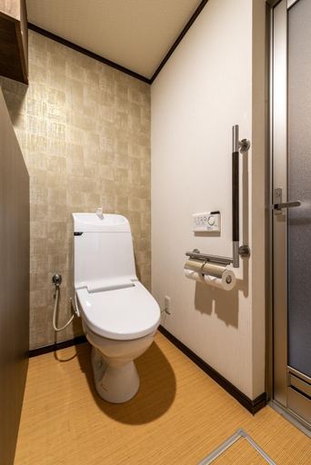 Bathroom 4, Kohakuan Holiday Rentals, Kyoto