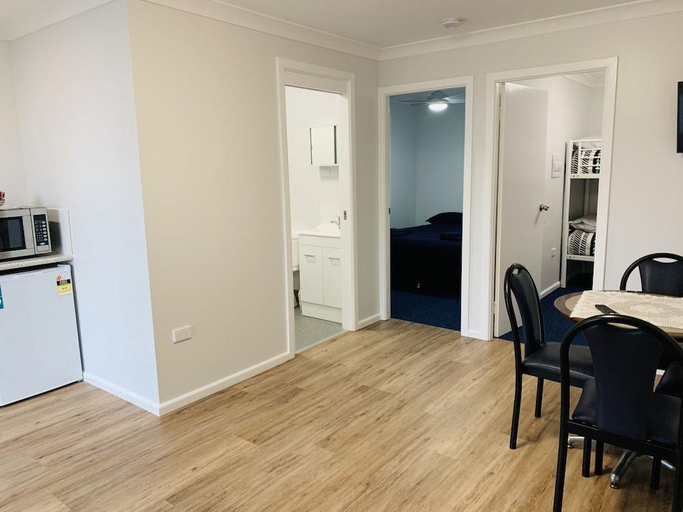 Others 4, Terminus Hotel, Coonamble