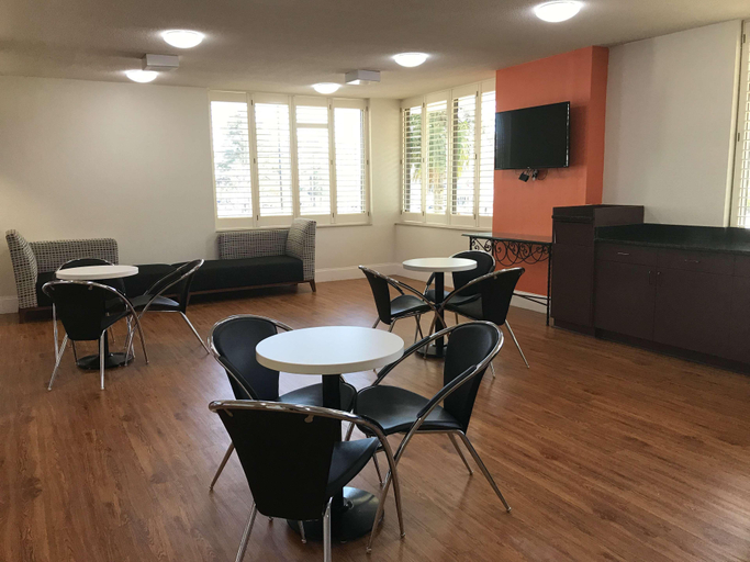 Public Area 3, Motel 6 Newnan, GA, Coweta