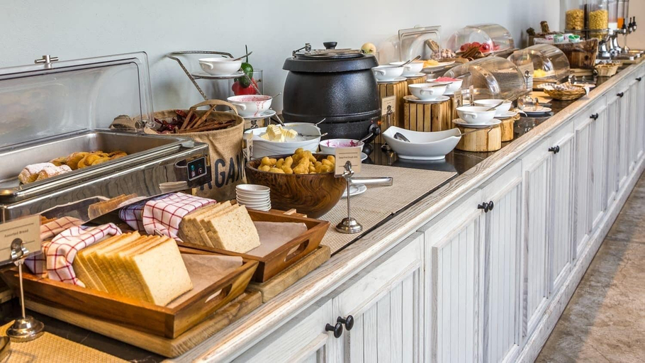 Food & Drinks, The Lodgers 1 BHK Apartments Sector 52, Gurgaon