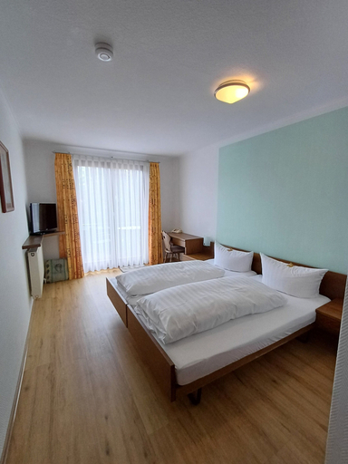 Bedroom 2, Landgasthof Adler, Sigmaringen