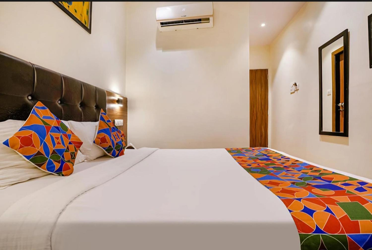 Bedroom 2, hotel deluxe residency, Mumbai Suburban