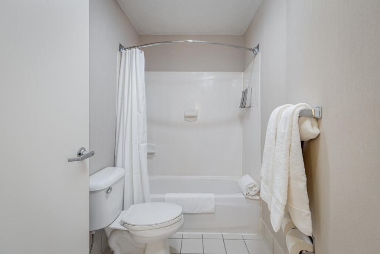 Bathroom 3, MySuites Lawton, Comanche