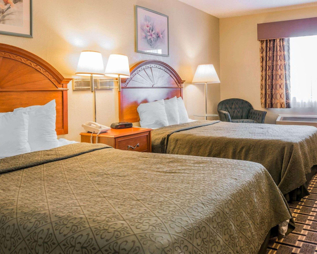 Bedroom 5, Quality Inn Grand Rapids North, Kent