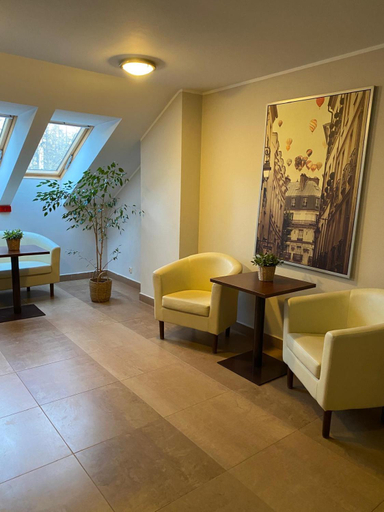 Public Area, Hotel Restauracja Cztery Pory Roku, Lidzbark