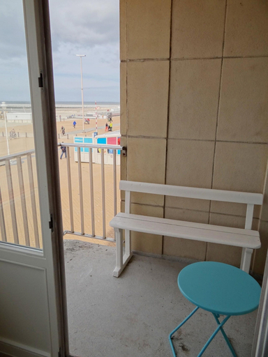 Others 2, Apartment in Nieuwpoort by the Beach, West-Vlaanderen