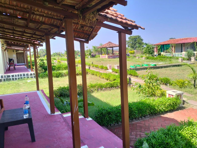 Public Area 3, JAMTARA FARMSTAY pench tiger reserve, Chhindwara