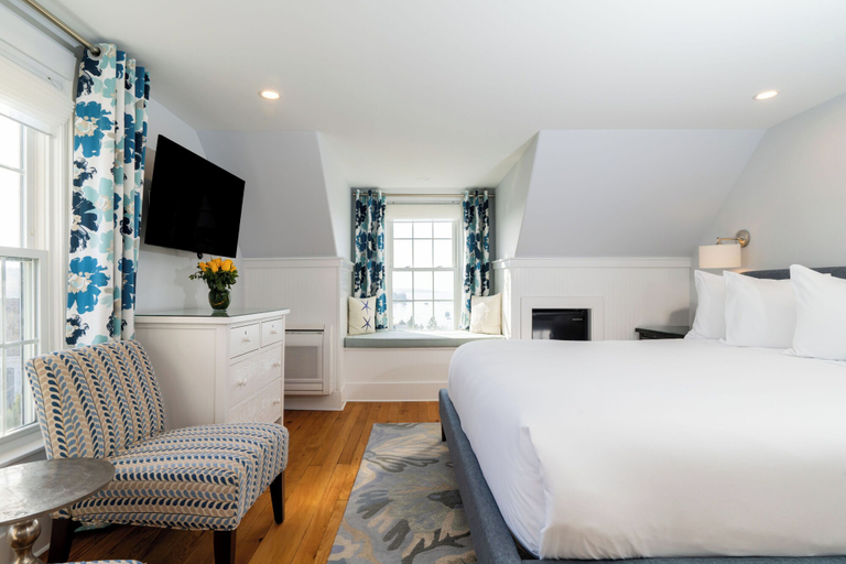 Bedroom 3, Topside Inn, Lincoln