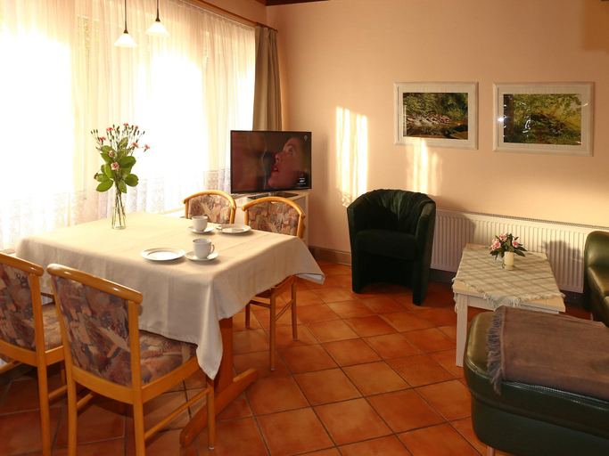 Others 4, Ferienhaus nahe Ostseekuste und Wald, Rostock