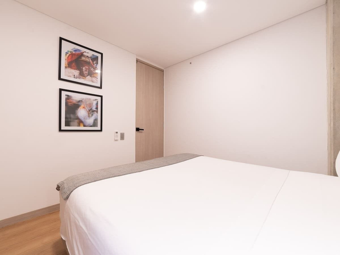 Bedroom 3, Panoramic 3 BR w/ Balcony in Laureles Medellín, Medellín