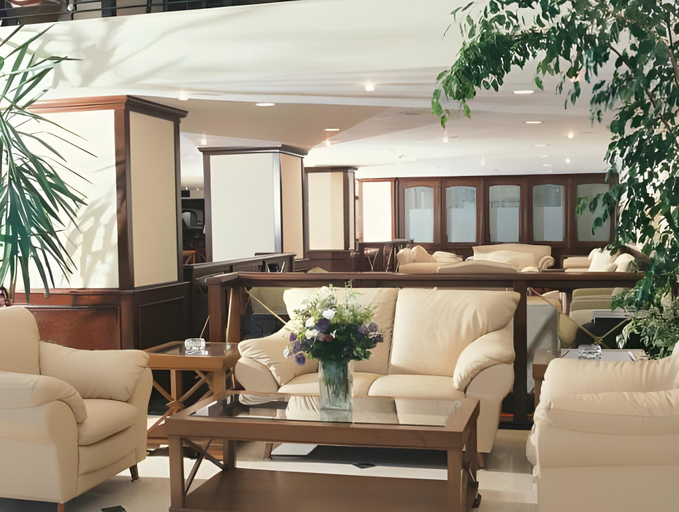 Public Area 3, Central Hotel, Yıldırım