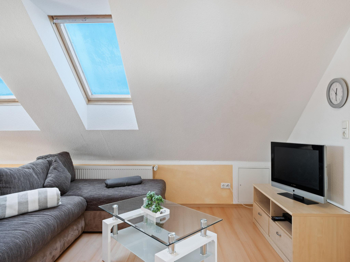 Others 4, Attic Apartment with Garden Access, Nordwestmecklenburg