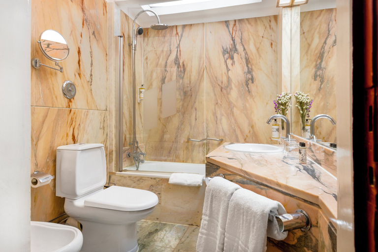 Bathroom 5, Pousada Castelo de Estremoz - Historic Hotel, Estremoz