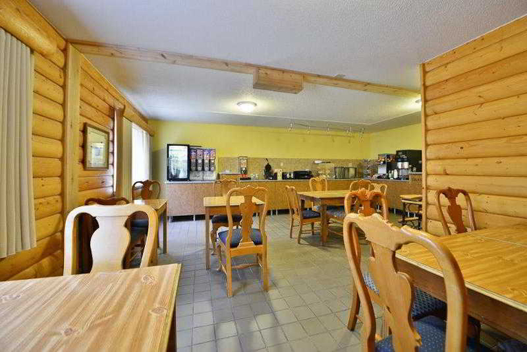 Food & Drinks 5, Quality Inn & Suites Red Wing, Goodhue
