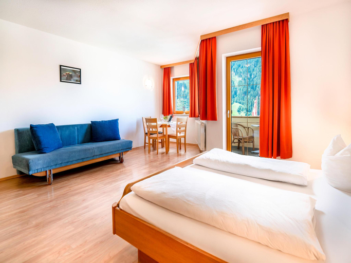 Bedroom 2, Apartment in Neustift near Ski Lift, Innsbruck Land